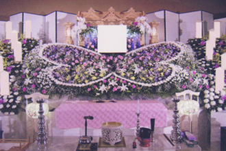 御使用いただけます祭壇花の御一例